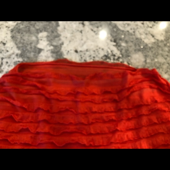 NWT sx S ruffle top that can be a scarf, shawl, capelet, poncho, or skirt. - Picture 2 of 4